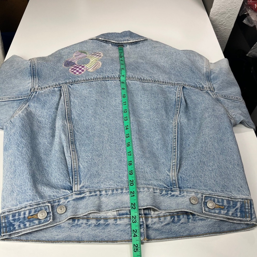 Levi's Premium 90's Trucker Jacket Womens M Fresh As A Daisy Patchwork Jean Coat - Picture 13 of 16